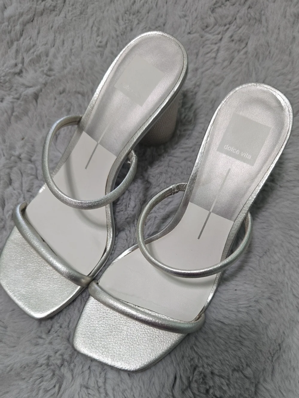 Dolce Vita Noles Heeled block Sandals in gold metallic leather size 8.5